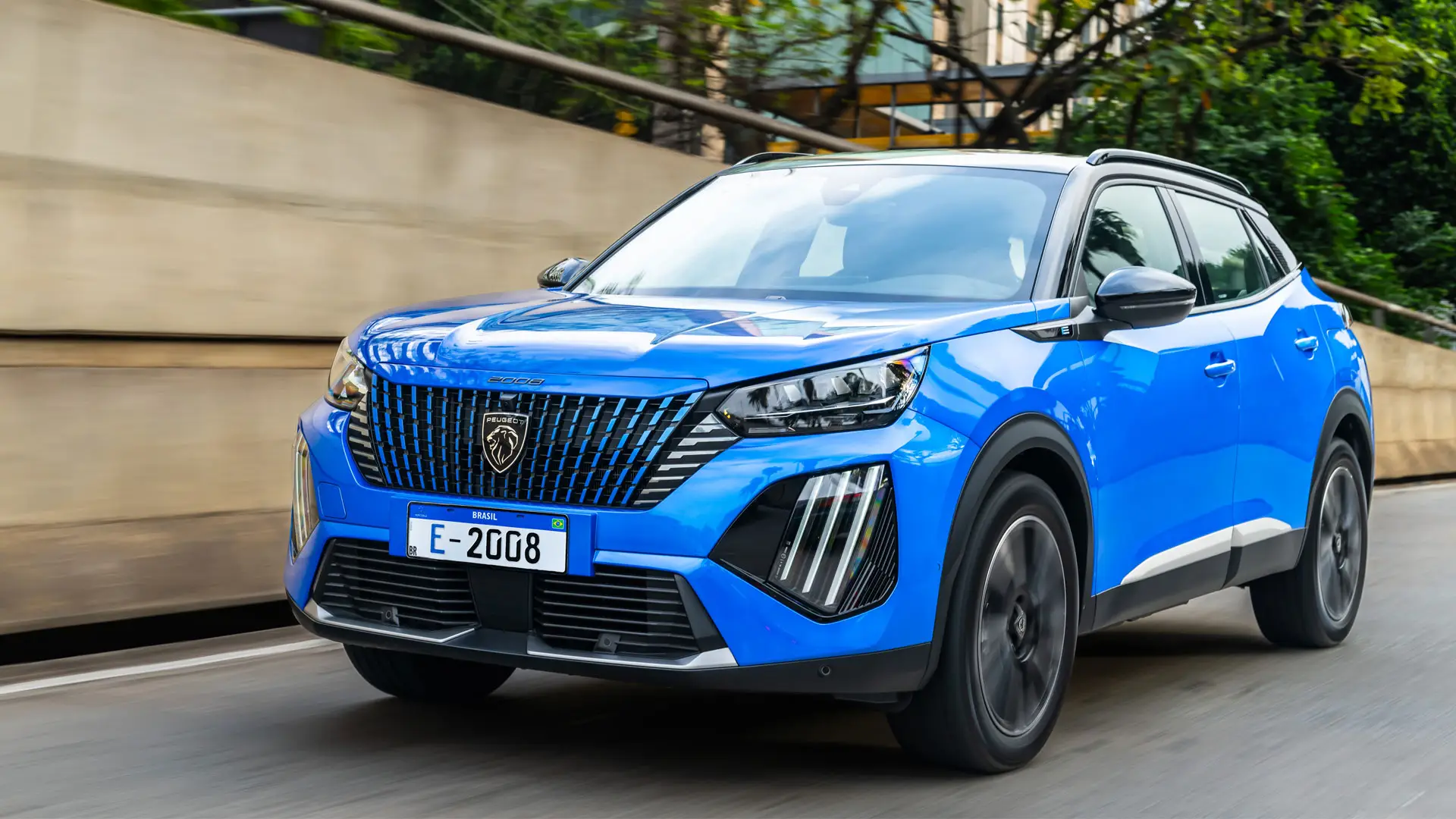 Peugeot e-2008